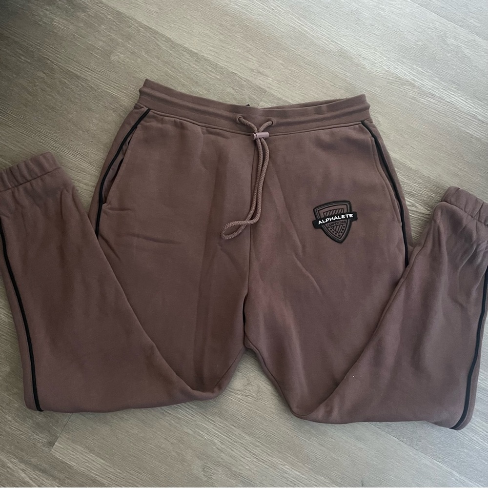 Alphalete pants